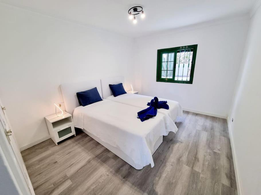 Appartement Playa Bastian First Line Of The Sea *